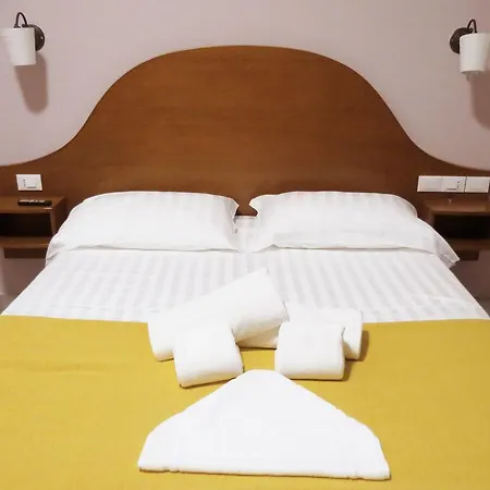 Hotell Extrahotel Paradise
