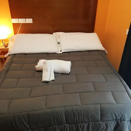 Extrahotel Paradise Отель
